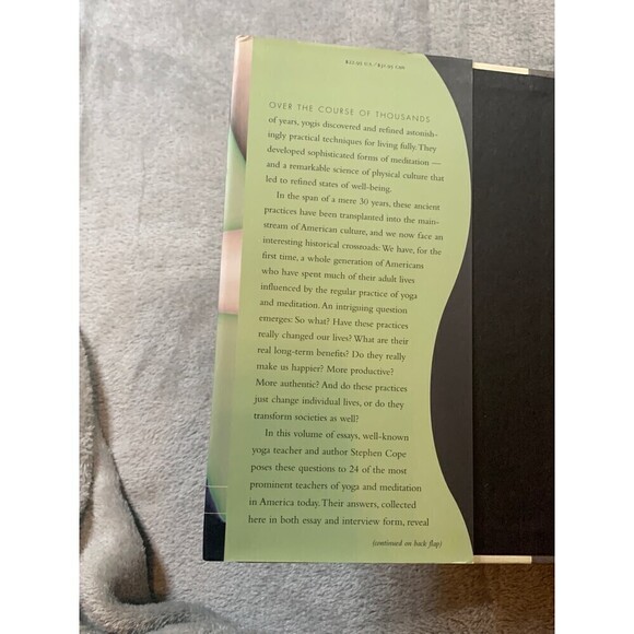 YOGA and Meditation Book - Picture 3 of 7